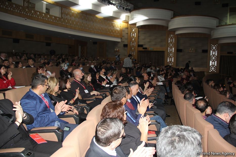 Большой праздник кино в Баку - давно такого не было! Звезды на открытии международного фестиваля – участники из 18 стран (ФОТО)