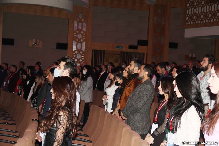 Большой праздник кино в Баку - давно такого не было! Звезды на открытии международного фестиваля – участники из 18 стран (ФОТО)