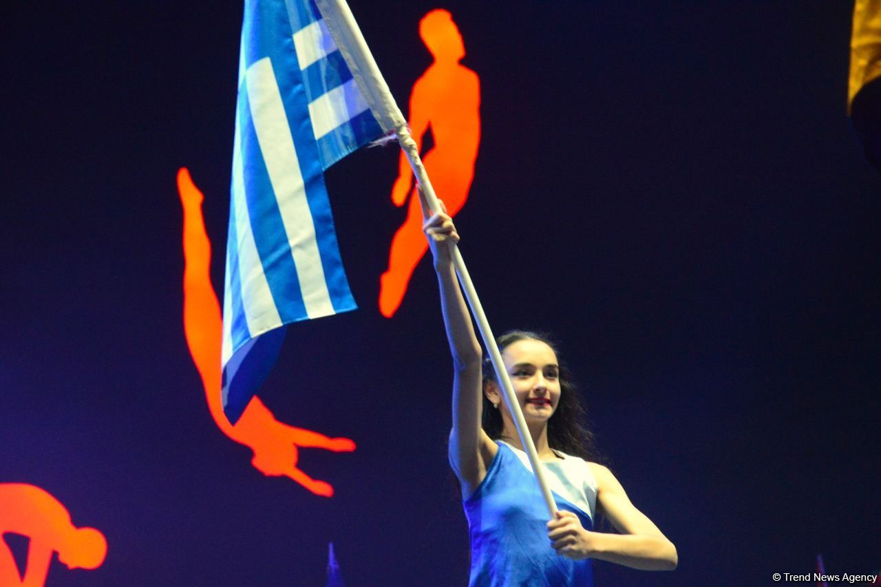 В Баку состоялась торжественная церемония закрытия 35-го чемпионата мира по прыжкам на батуте и тамблингу (ФОТО)