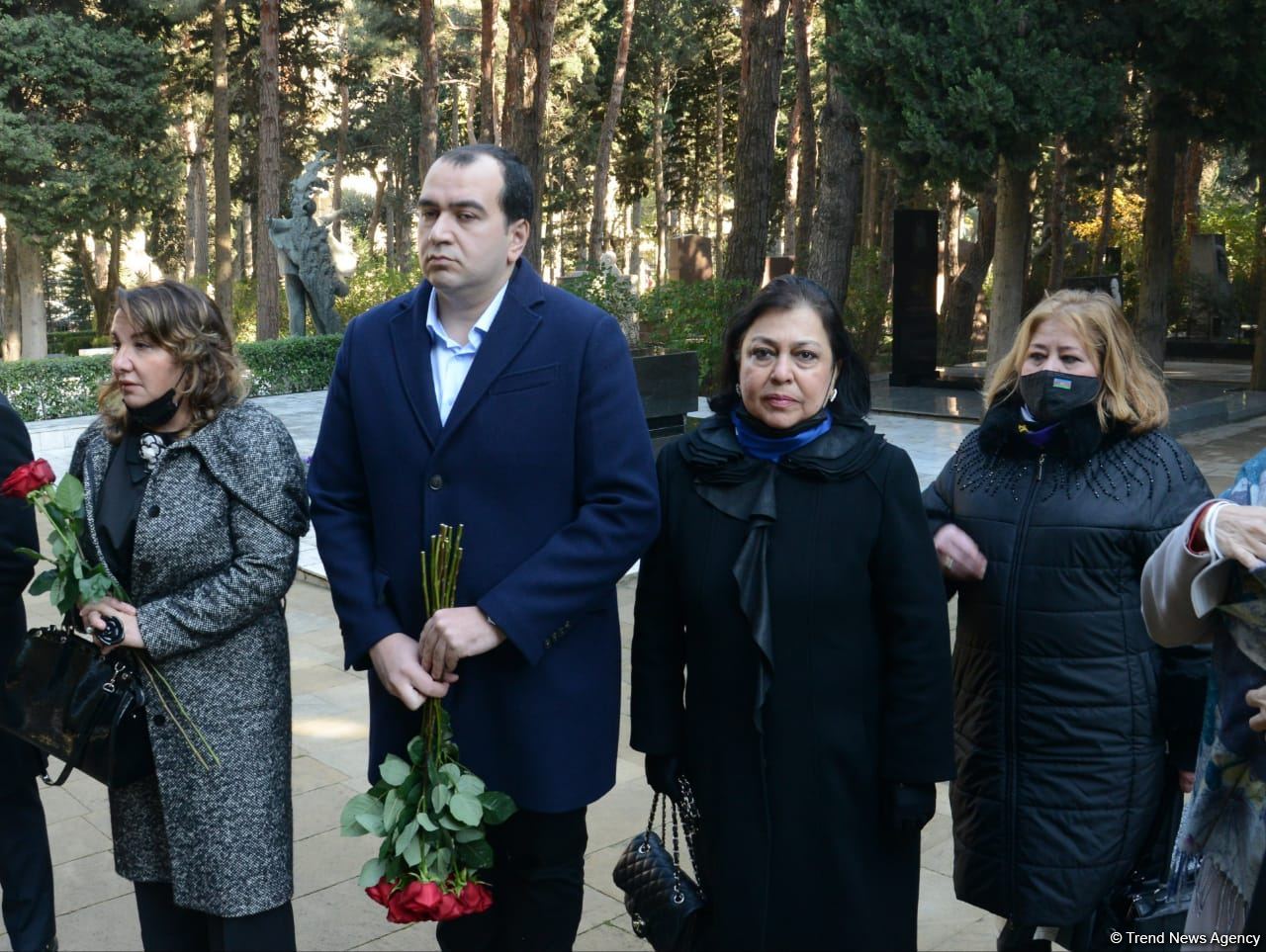 В честь 99-летия Фикрета Амирова на Аллее почетного захоронения прошла церемония памяти великого композитора  (ФОТО)