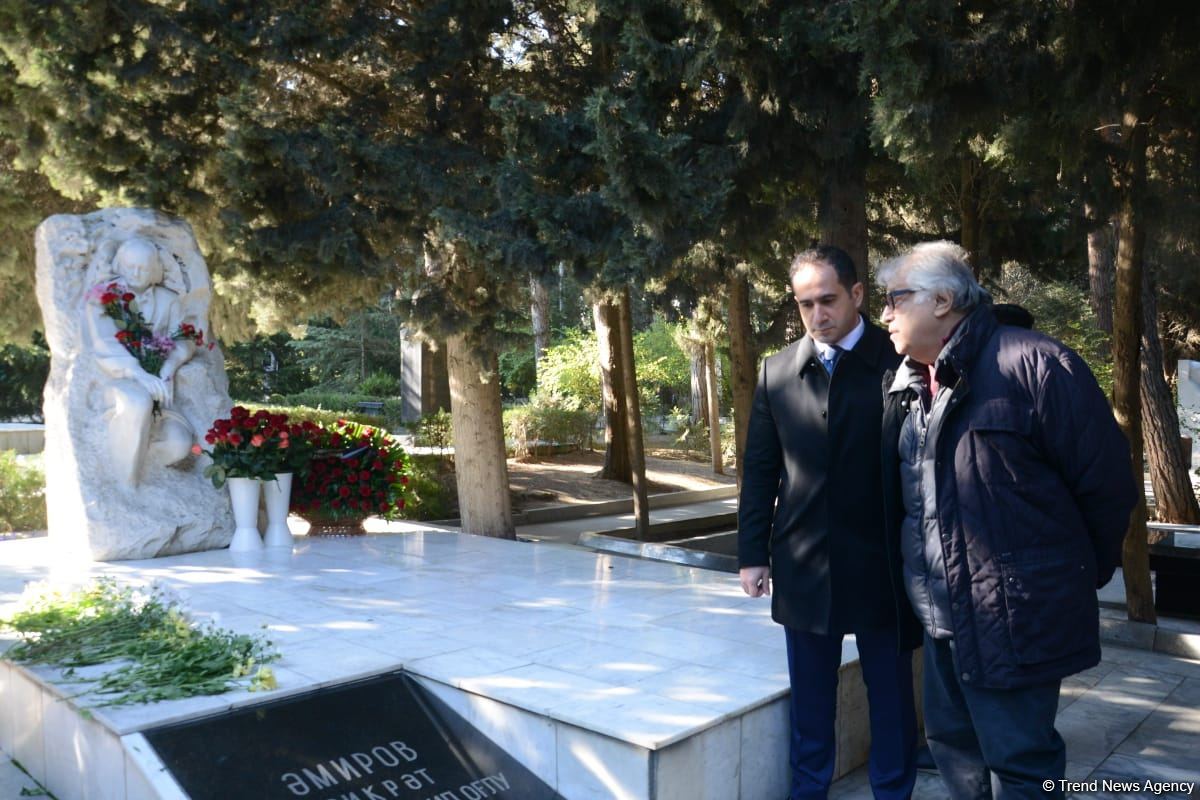 В честь 99-летия Фикрета Амирова на Аллее почетного захоронения прошла церемония памяти великого композитора  (ФОТО)
