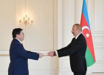 Президент Ильхам Алиев принял верительные грамоты новоназначенного посла Чили (ФОТО/ВИДЕО)