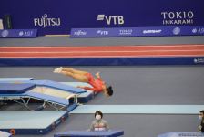 В ходе Всемирных соревнований среди возрастных групп по прыжкам на батуте и тамблингу в Баку стартовали финальные соревнования (ФОТО)