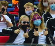 В Баку стартовал первый день 28-х Всемирных соревнований среди возрастных групп по прыжкам на батуте и тамблингу (ФОТО)