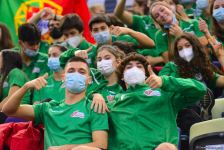 В Баку продолжаются Всемирные соревнования среди возрастных групп по прыжкам на батуте и тамблингу (ФОТО)