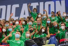 В Баку продолжаются Всемирные соревнования среди возрастных групп по прыжкам на батуте и тамблингу (ФОТО)