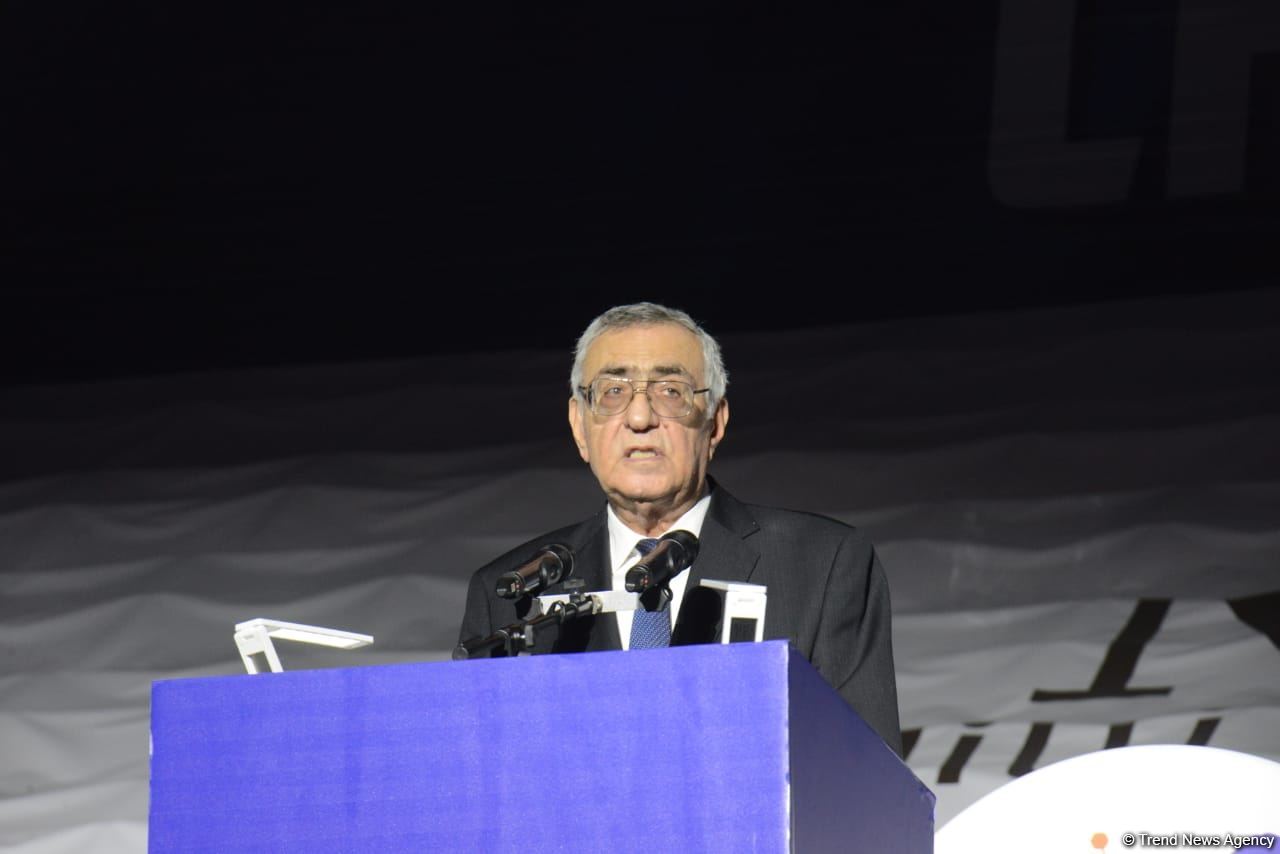 Выражаю глубокую признательность Президенту Федерации гимнастики Азербайджана Мехрибан Алиевой за высокий уровень организации 28-х Всемирных соревнований в Баку - Чингиз Гусейнзаде