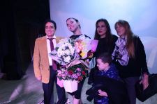 Рискованный "Энуэмент" в Баку. Предупреждение о зависти и славе, о триумфах и физических травмах… (ФОТО)