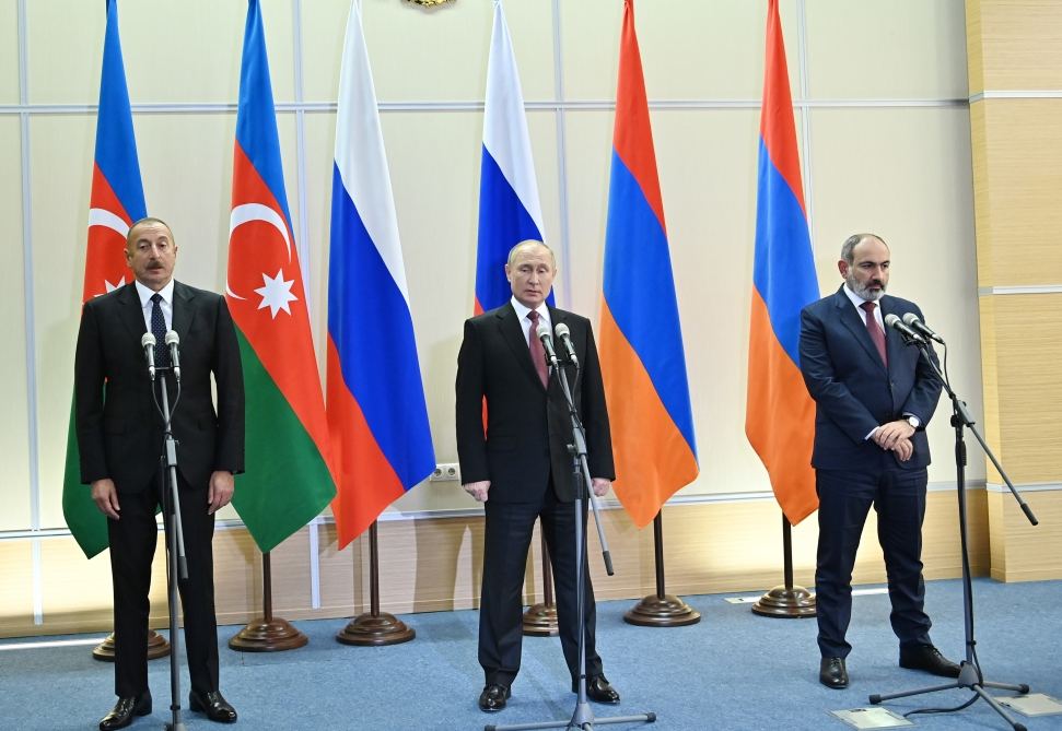 Президент России Владимир Путин, Президент Азербайджана Ильхам Алиев и премьер-министр Армении Никол Пашинян выступили с заявлениями для печати (ФОТО/ВИДЕО)