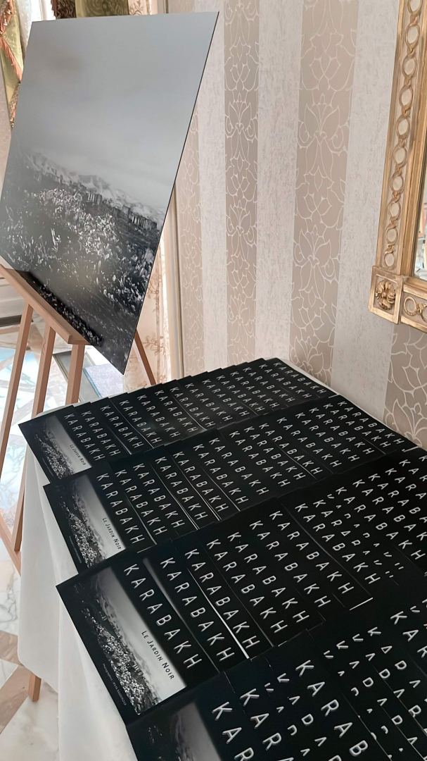 В Париже открылась выставка Le jardin noir  - фотографии, снятые на освобождённых землях Азербайджана (ФОТО)