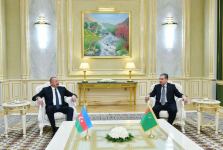 Президент Ильхам Алиев прибыл с визитом в Туркменистан (ФОТО/ВИДЕО)