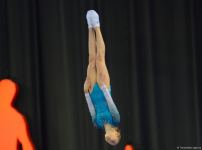 В Баку продолжаются Всемирные соревнования среди возрастных групп по прыжкам на батуте и тамблингу (ФОТО)