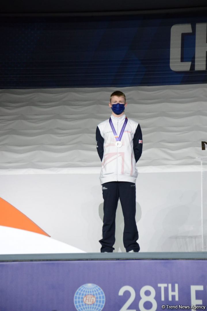 В Баку состоялась церемония награждения победителей заключительного дня Всемирных соревнований среди возрастных групп по прыжкам на батуте и тамблингу (ФОТО)