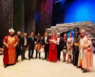 Настоящие кони в роли актеров - на театральной сцене Баку! Любовь, борьба, свобода… (ВИДЕО, ФОТО)