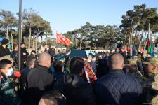 На II Аллее шехидов в Баку прошли похороны погибших в крушении военного вертолета (ВИДЕО/ФОТО)