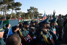 На II Аллее шехидов в Баку прошли похороны погибших в крушении военного вертолета (ВИДЕО/ФОТО)