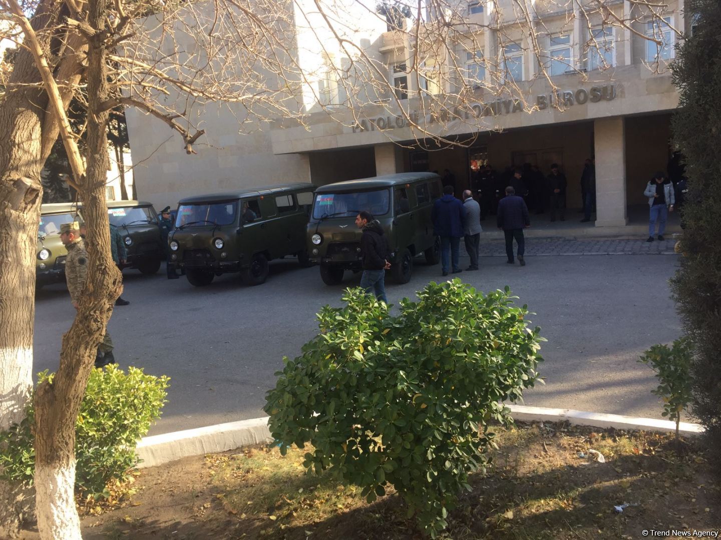 Тела погибших при крушении военного вертолета в Азербайджане переданы их семьям (ФОТО/ВИДЕО)