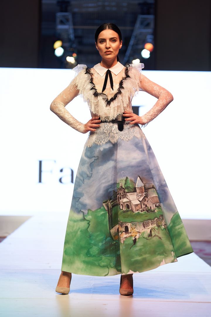 Azerbaijan Fashion Week  - вечерние и свадебные платья, харыбюльбюль, эклектика, ready-to-wear…  (ФОТО)