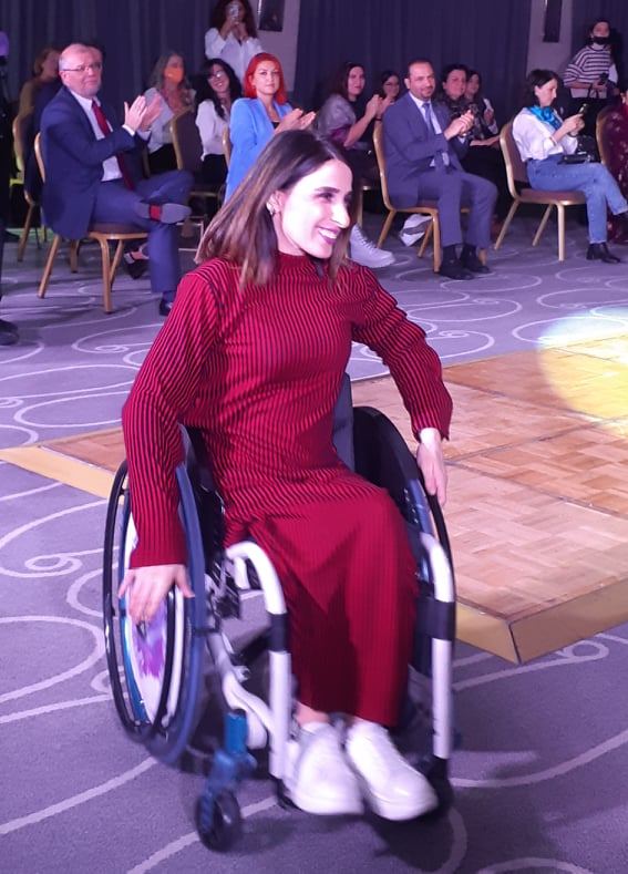 Мода без границ… - дефиле адаптивной одежды в Баку (ФОТО)