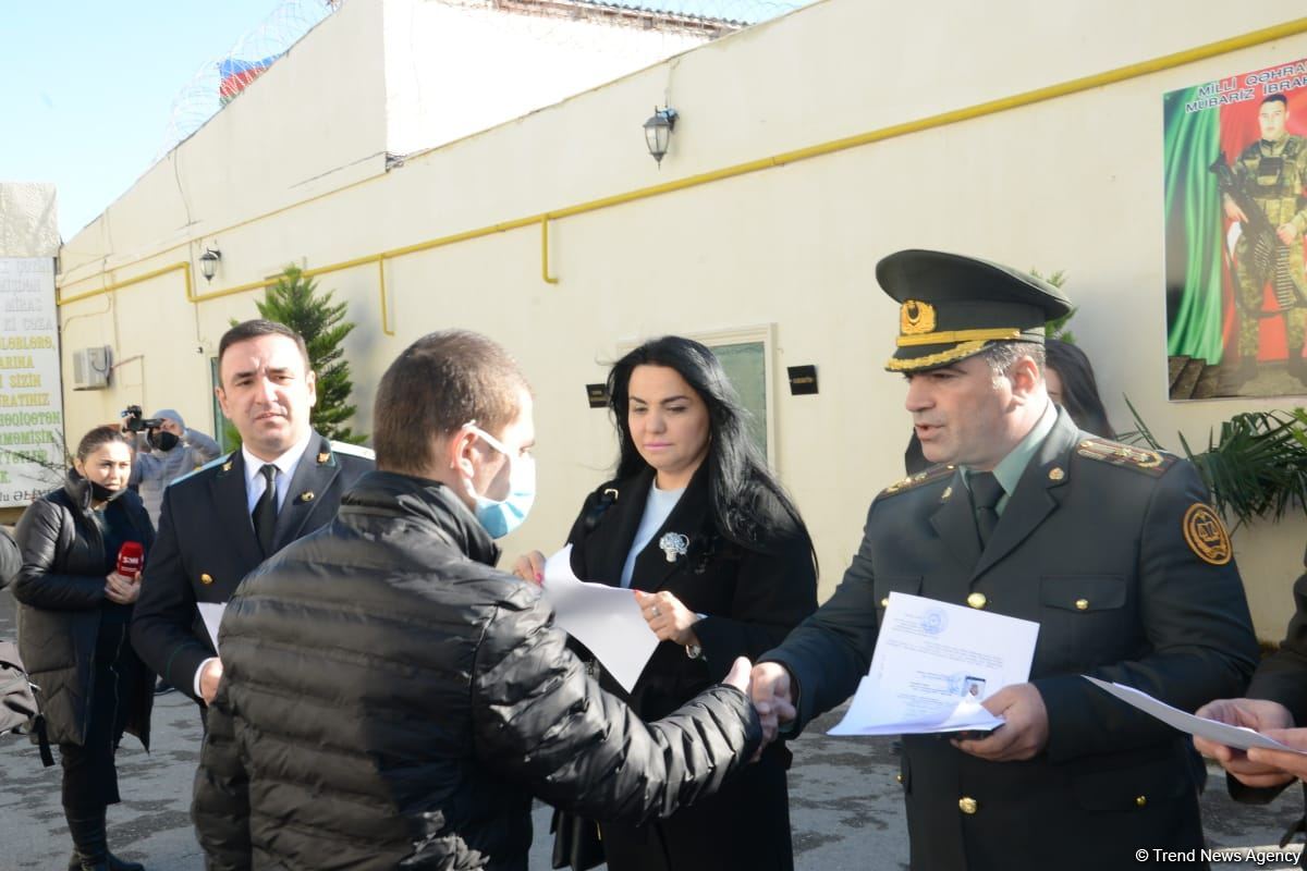 В рамках акта об амнистии из исправительного учреждения № 17 освобождены 122 осужденных – минюст Азербайджана (ФОТО)