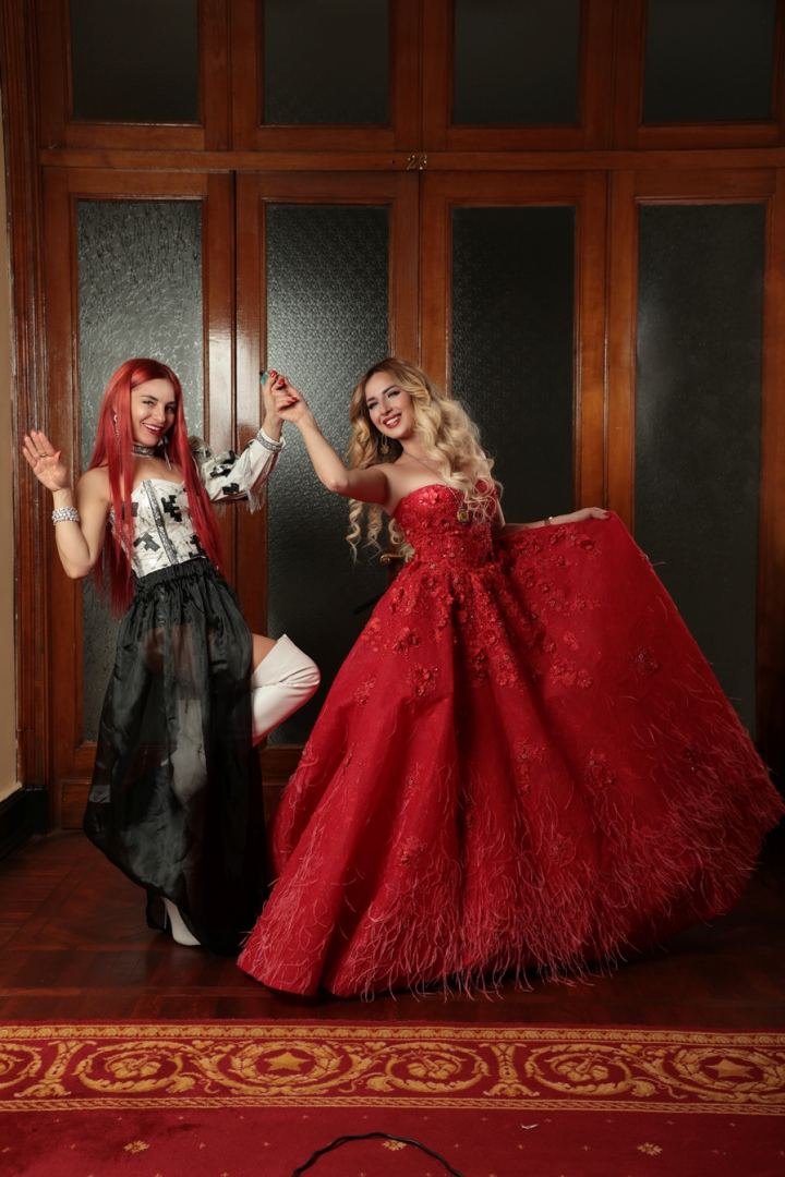 Софи Файро удостоена гран-при Miss World Azerbaijan Beauty на Неделе моды Вячеслава Зайцева. Представлен клип "Родной Баку" (ВИДЕО, ФОТО)