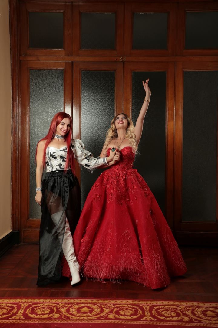 Софи Файро удостоена гран-при Miss World Azerbaijan Beauty на Неделе моды Вячеслава Зайцева. Представлен клип "Родной Баку" (ВИДЕО, ФОТО)