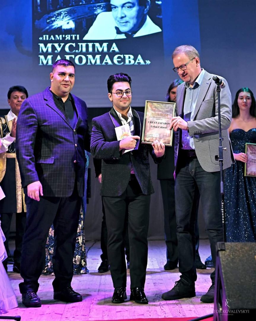 Урфан Джафаров стал победителем Международного конкурса вокалистов "Памяти Муслима Магомаева" (ФОТО/ВИДЕО)