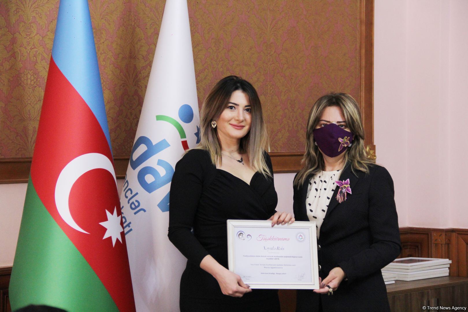 Организация из Нидерландов отметила деятелей культуры Азербайджана за вклад в поддержку диаспорской  деятельности (ФОТО)