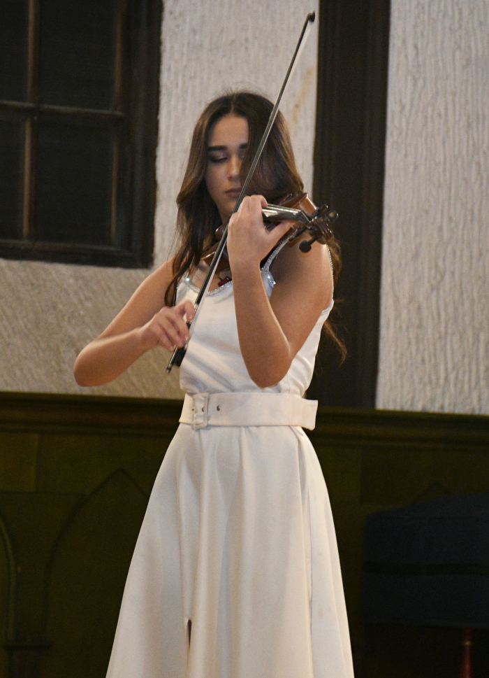 В Баку торжественно отметили юбилей  Gənclərə dəstək – красивая музыка и несмолкающие аплодисменты (ФОТО)