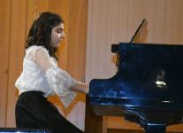 В Баку торжественно отметили юбилей  Gənclərə dəstək – красивая музыка и несмолкающие аплодисменты (ФОТО)