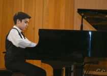 В Баку торжественно отметили юбилей  Gənclərə dəstək – красивая музыка и несмолкающие аплодисменты (ФОТО)