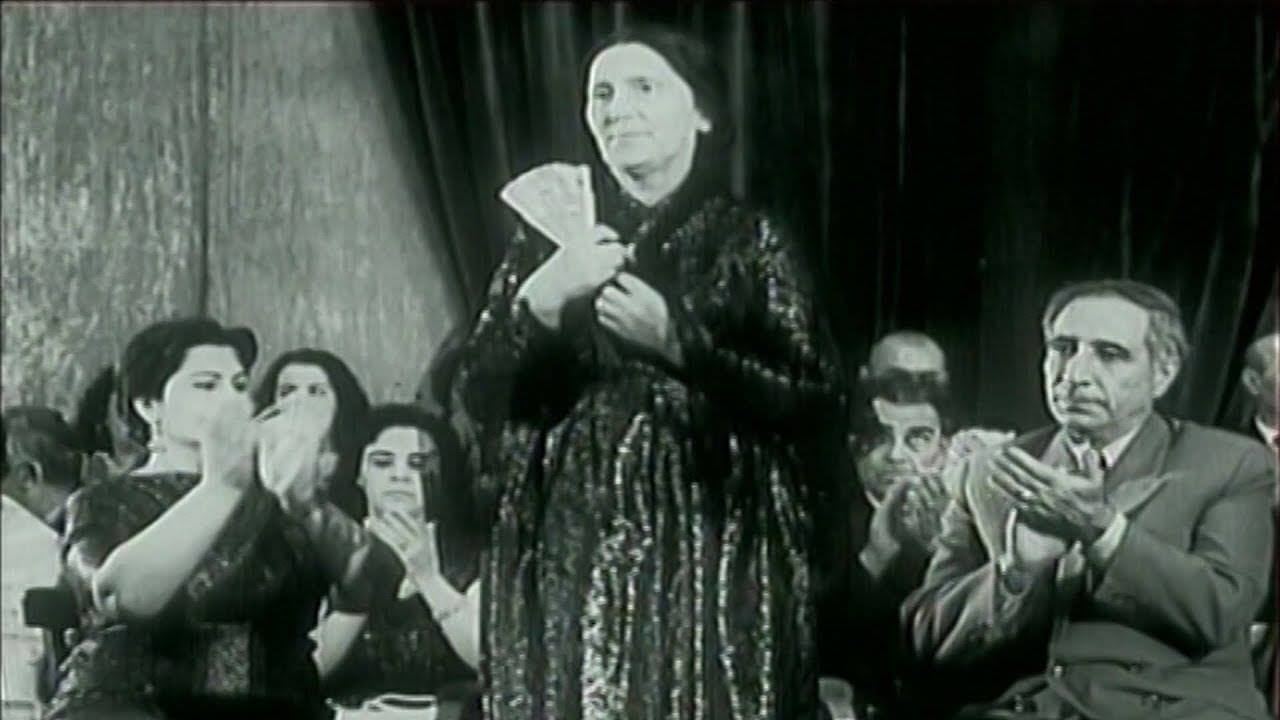 Режиссерское "оскорбление", как женщины оставляли чадру во время ее выступления. Из жизни Марзии Давудовой (ФОТО)