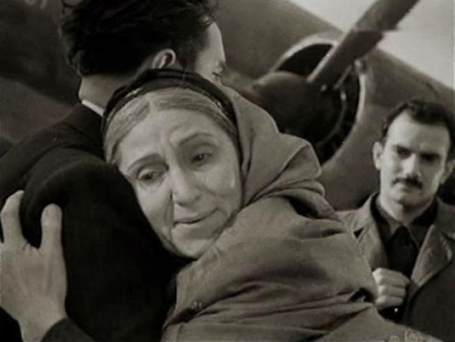 Режиссерское "оскорбление", как женщины оставляли чадру во время ее выступления. Из жизни Марзии Давудовой (ФОТО)