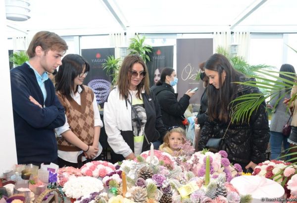 İZ Women’s Workshop на берегу Каспийского моря, или Идеальное место для азербайджанских женщин-предпринимателей (ФОТО)