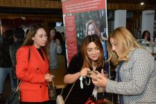 İZ Women’s Workshop на берегу Каспийского моря, или Идеальное место для азербайджанских женщин-предпринимателей (ФОТО)