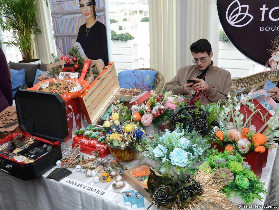 İZ Women’s Workshop на берегу Каспийского моря, или Идеальное место для азербайджанских женщин-предпринимателей (ФОТО)