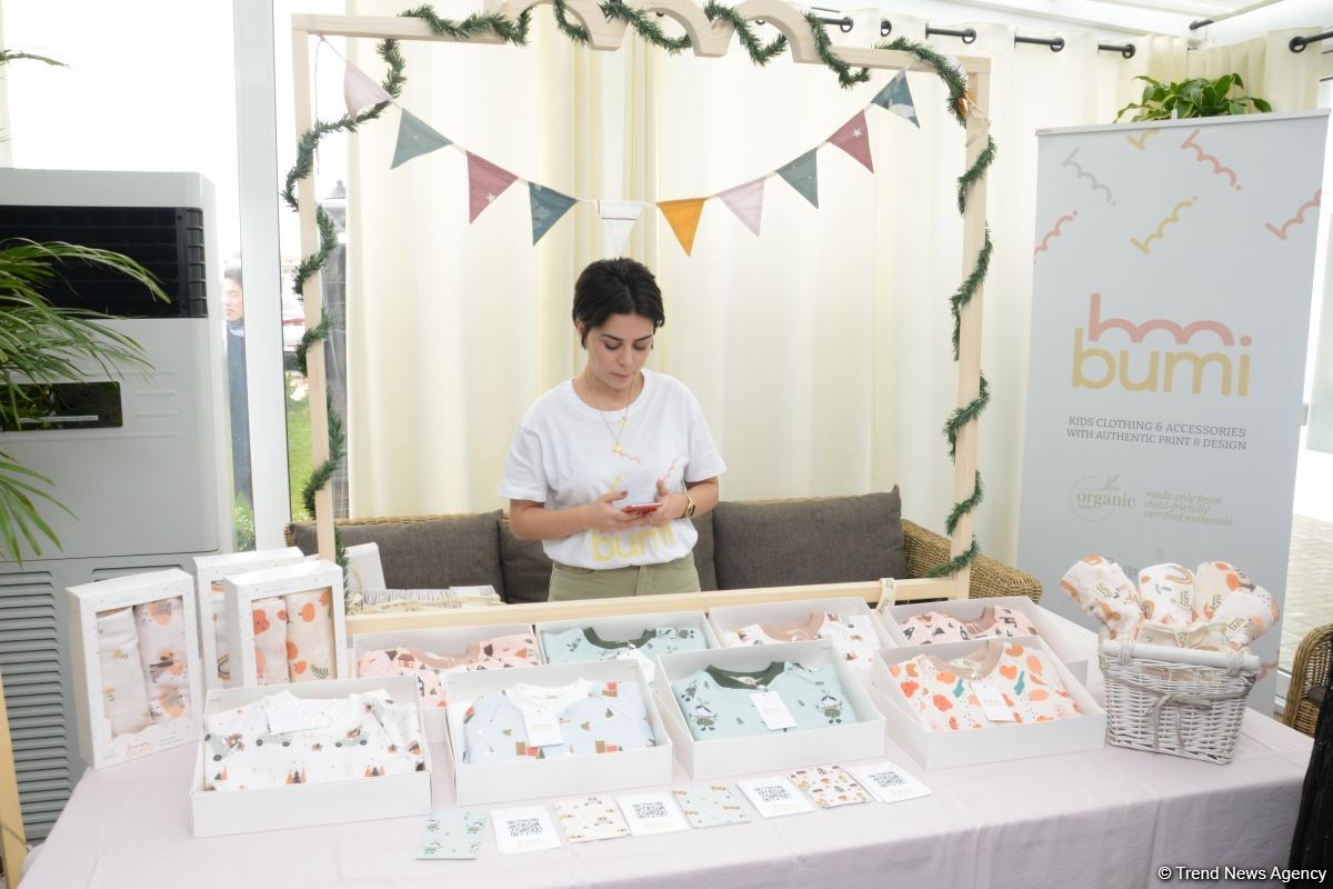 İZ Women’s Workshop на берегу Каспийского моря, или Идеальное место для азербайджанских женщин-предпринимателей (ФОТО)