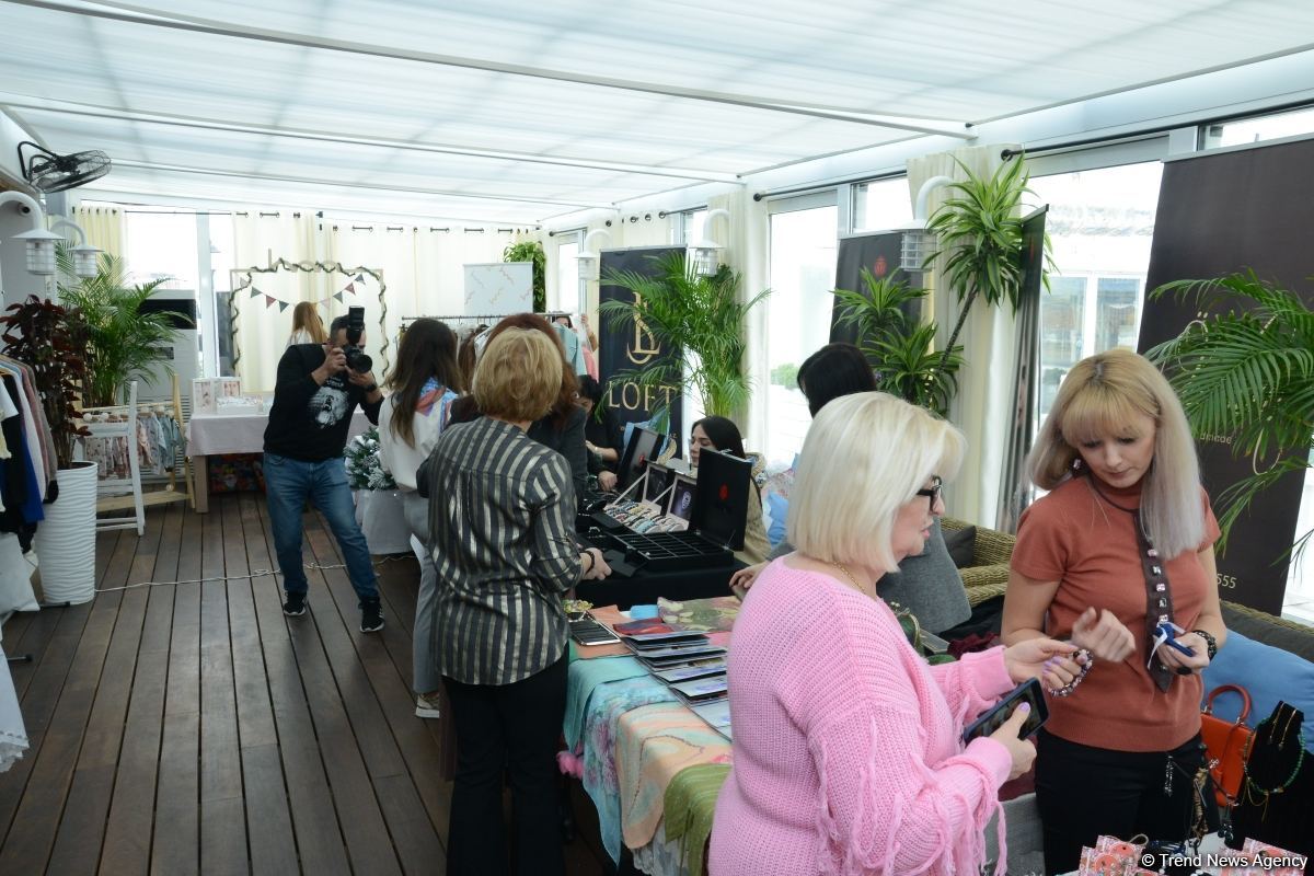 İZ Women’s Workshop на берегу Каспийского моря, или Идеальное место для азербайджанских женщин-предпринимателей (ФОТО)