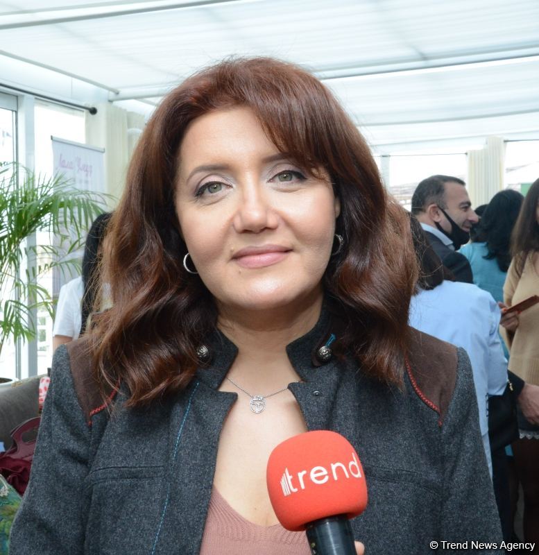 İZ Women’s Workshop на берегу Каспийского моря, или Идеальное место для азербайджанских женщин-предпринимателей (ФОТО)