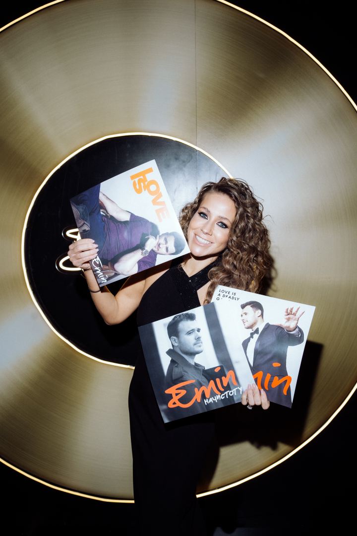 EMIN отметил день рождения в кругу звездных друзей: сольный концерт и оригинальные подарки (ФОТО)