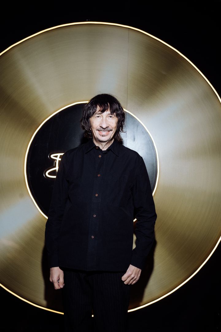 EMIN отметил день рождения в кругу звездных друзей: сольный концерт и оригинальные подарки (ФОТО)