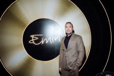EMIN отметил день рождения в кругу звездных друзей: сольный концерт и оригинальные подарки (ФОТО)