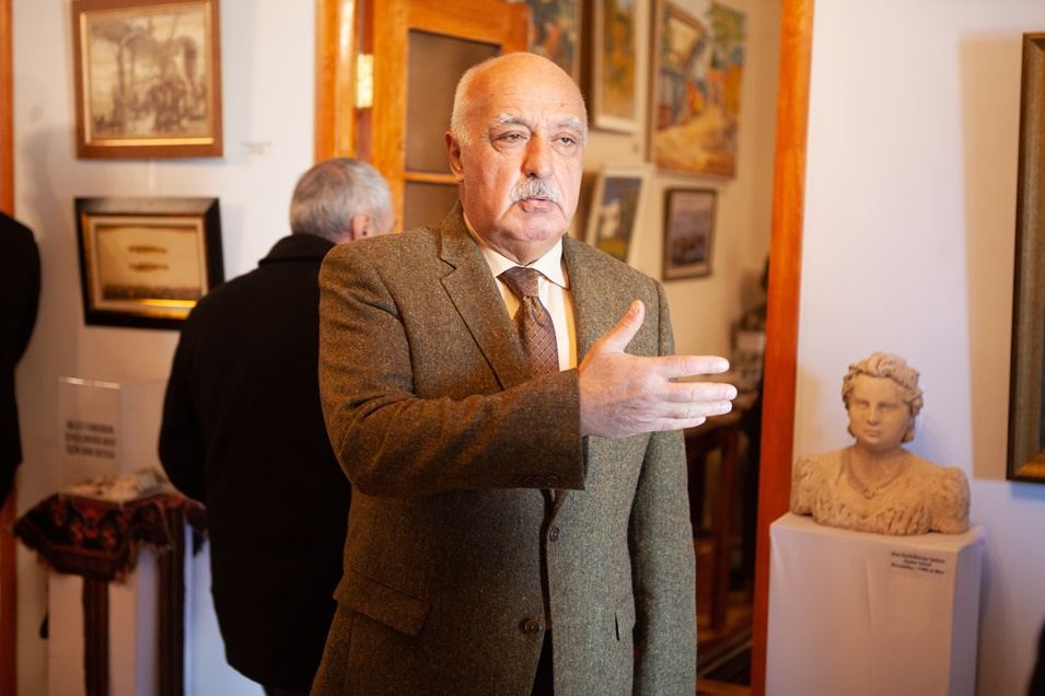 Более 12 тысяч экспонатов! На Абшероне открылся художественно-этнографический музейный центр (ФОТО)