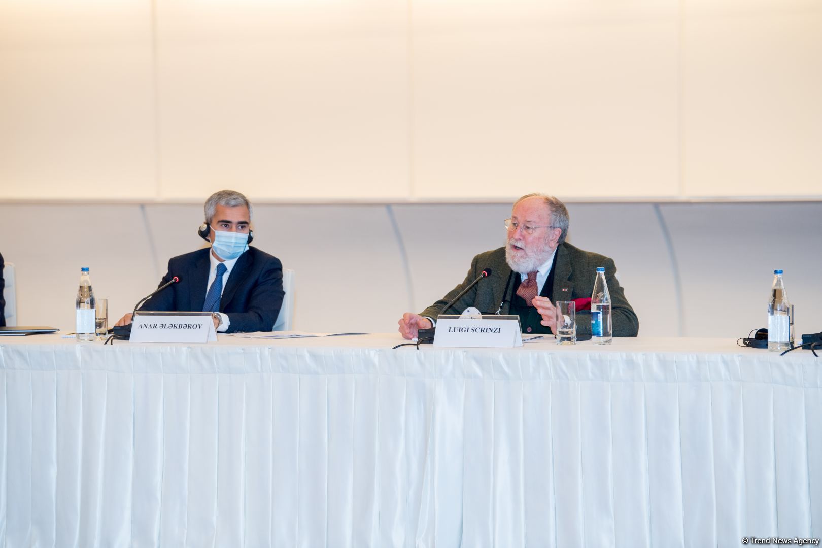 В Центре Гейдара Алиева был организован круглый стол на тему "Проекты реставрации памятников культурного наследия на освобожденных территориях Азербайджана: цели, проблемы, особенности, перспективы на будущее" (ФОТО)