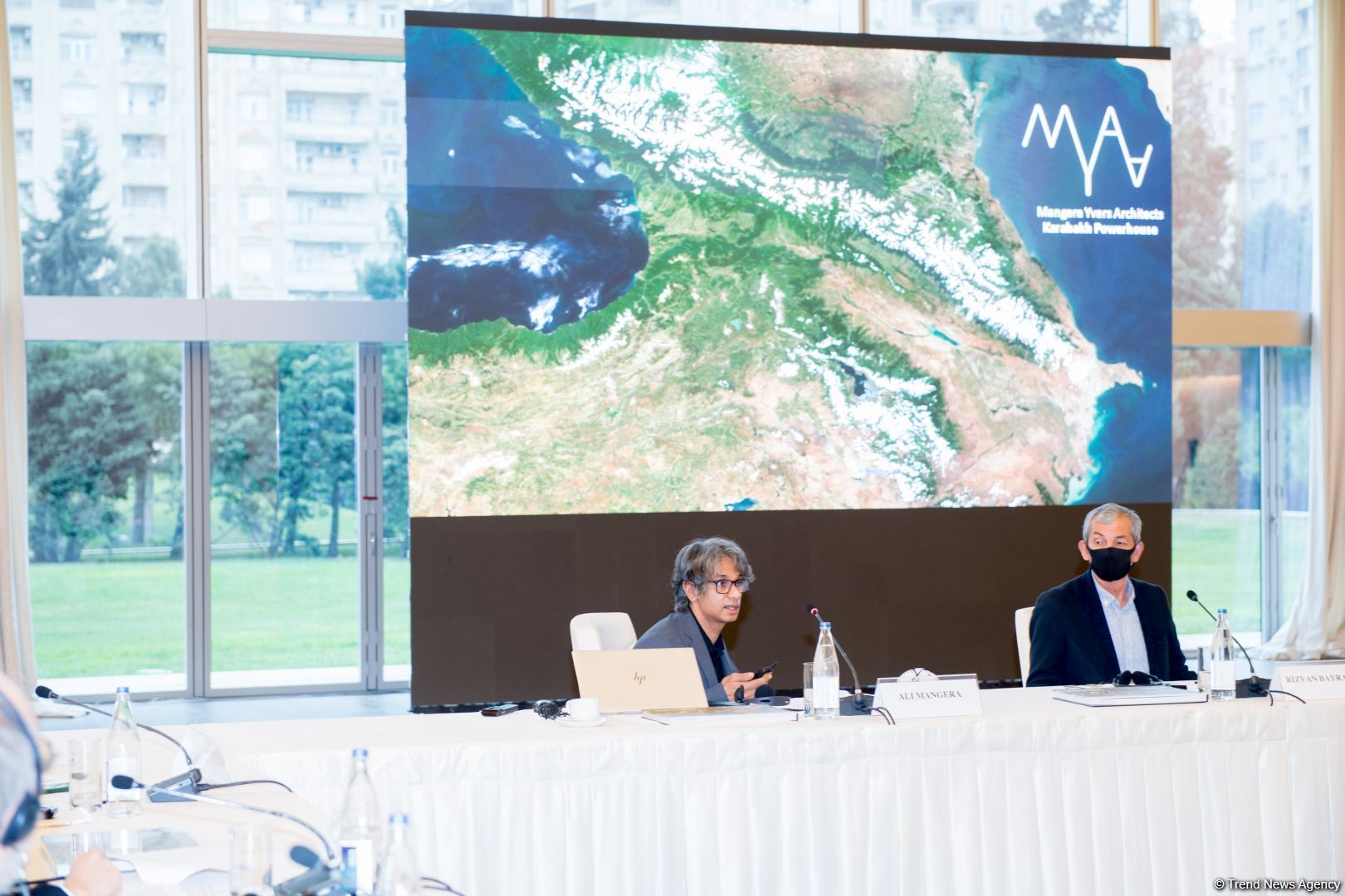 В Центре Гейдара Алиева был организован круглый стол на тему "Проекты реставрации памятников культурного наследия на освобожденных территориях Азербайджана: цели, проблемы, особенности, перспективы на будущее" (ФОТО)