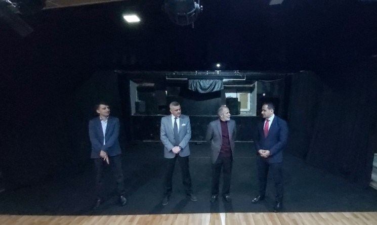 Эльнур Алиев встретился с коллективом Азербайджанского государственного театра пантомимы (ФОТО)