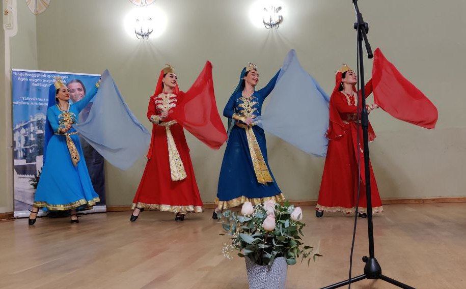 Участники проекта "Gənclərə dəstək" на сцене Тбилисской консерватории (ФОТО/ВИДЕО)