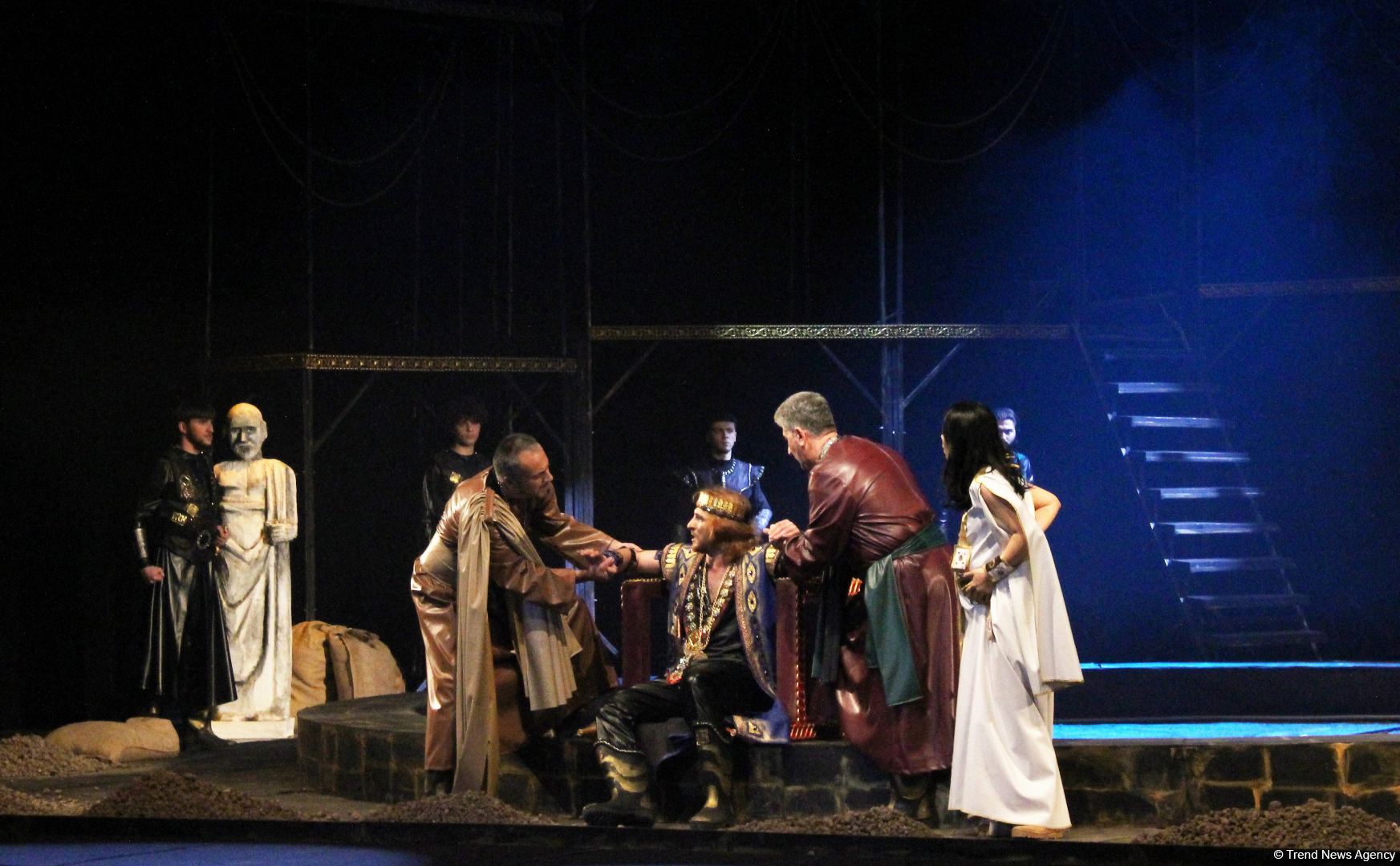 В Баку представили сиквел "Искендернаме", или Что будет, если обрести бессмертие (ФОТО)