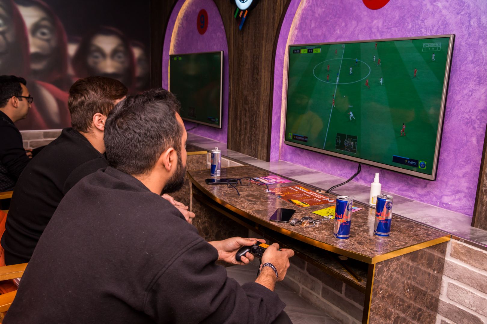 В Баку определился победитель шестичасового финала The PlayStation 4 по FIFA 22 (ФОТО)