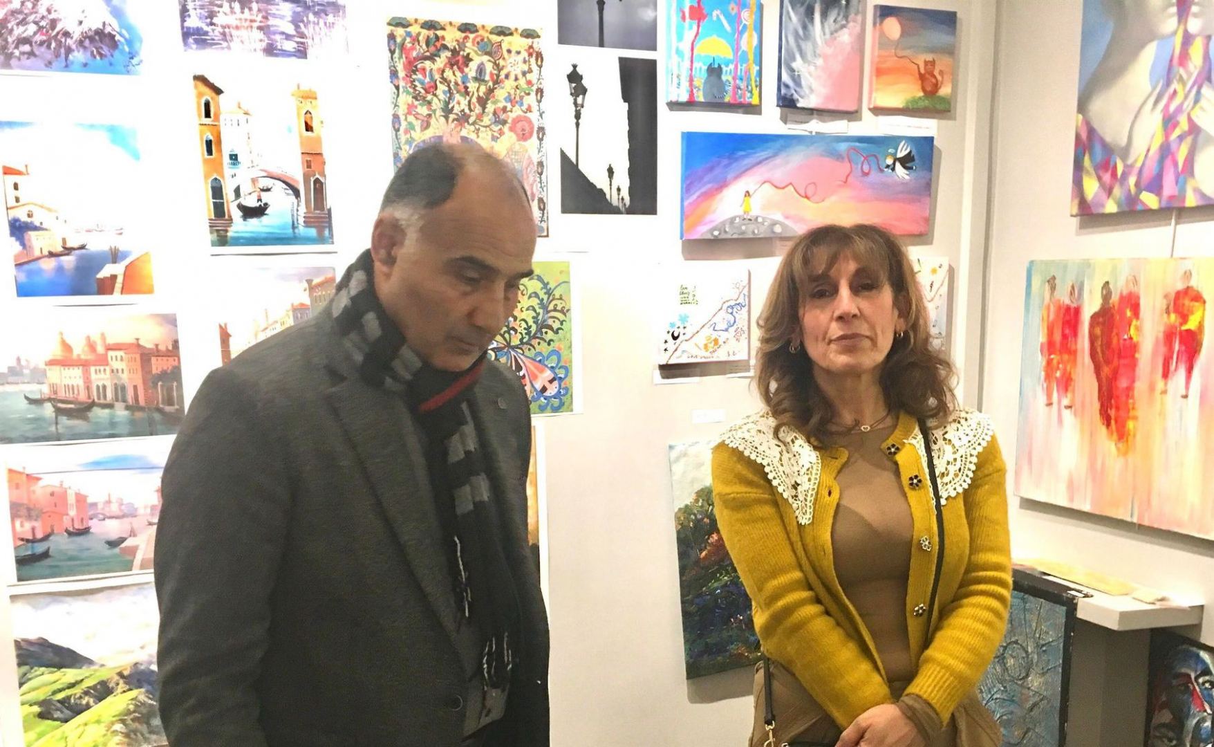 Цвета без границ – парижская публика в восторге от работ азербайджанских художников (ФОТО)